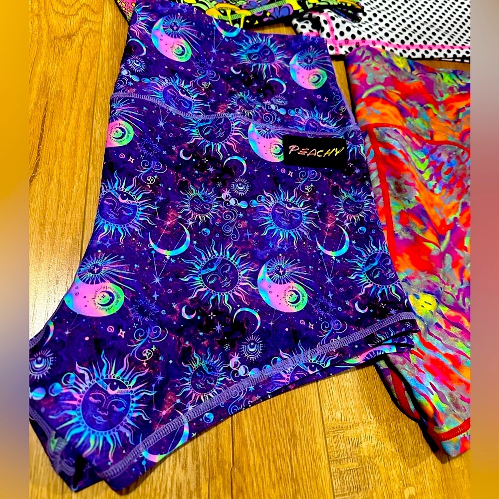Peachy Athletic XL Purple Celestial Shorts EUC Extra Peachy fit